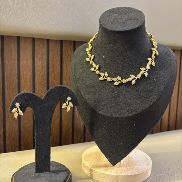 AD Stone Necklace