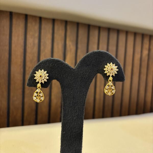Ear-23