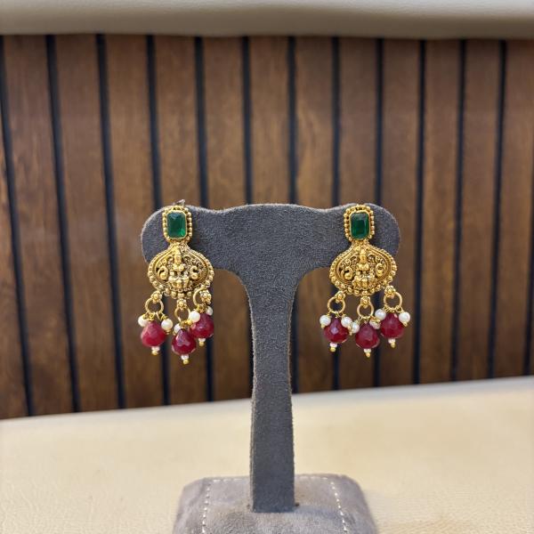 Ear-3