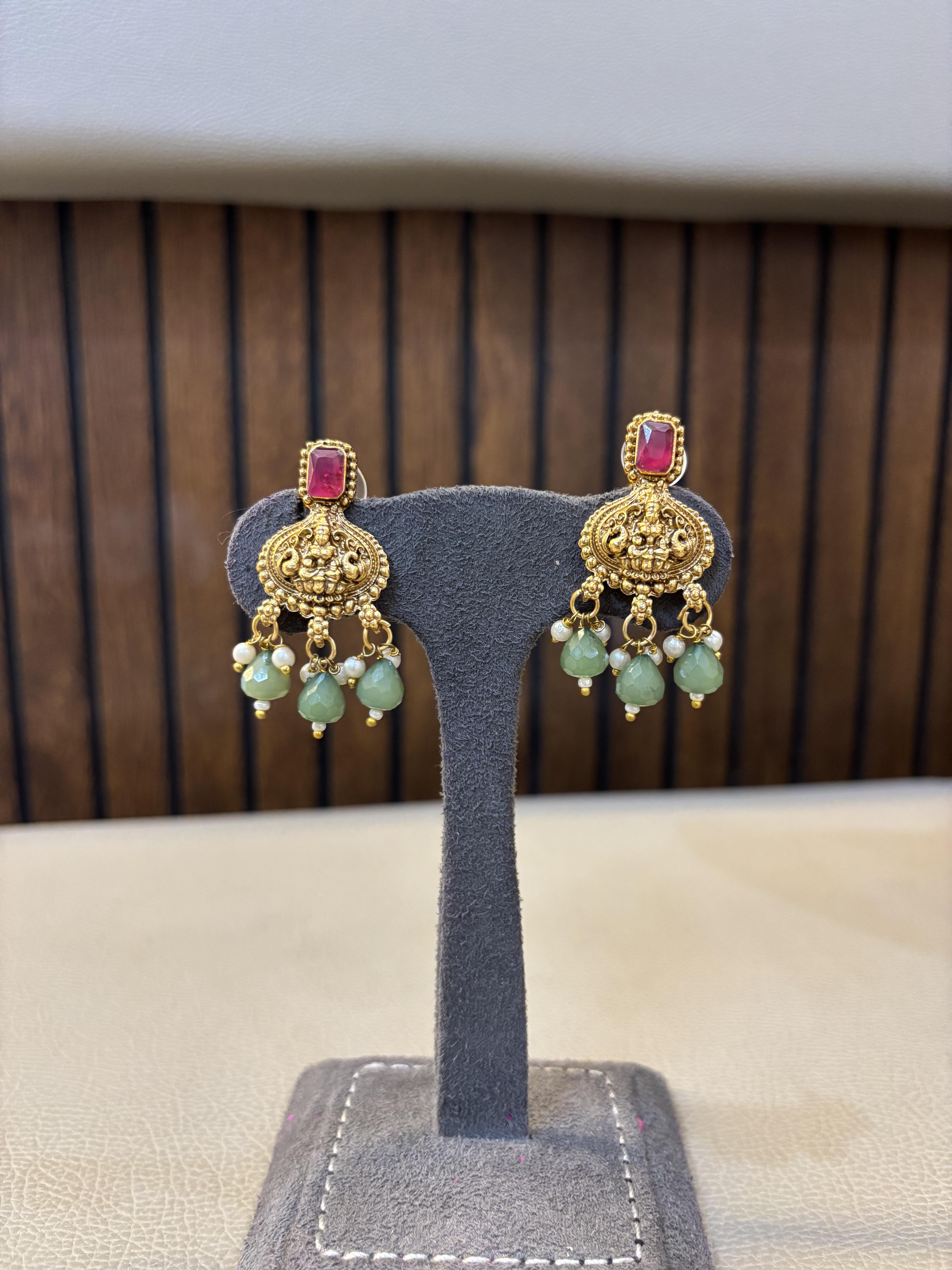 Ear-2