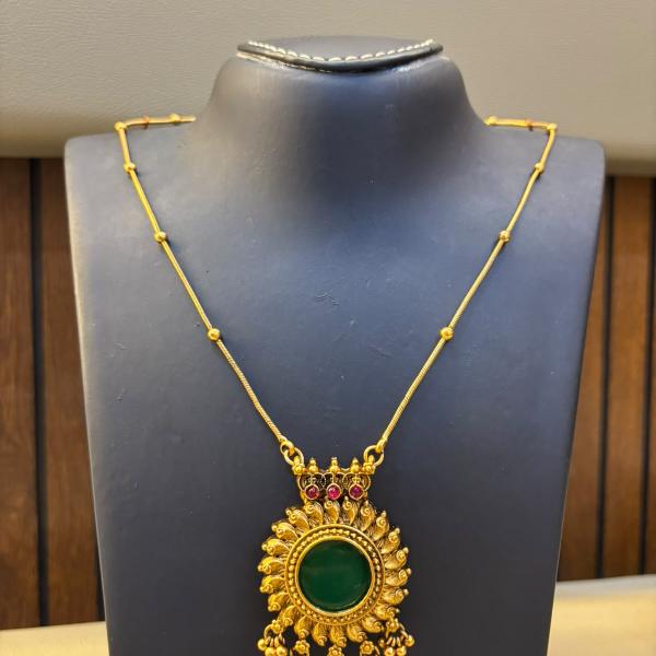 Royal Green Antique Jewellery Set